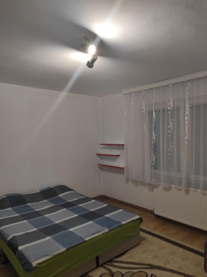 Mini Hill Apartment Сараево Екстериор снимка